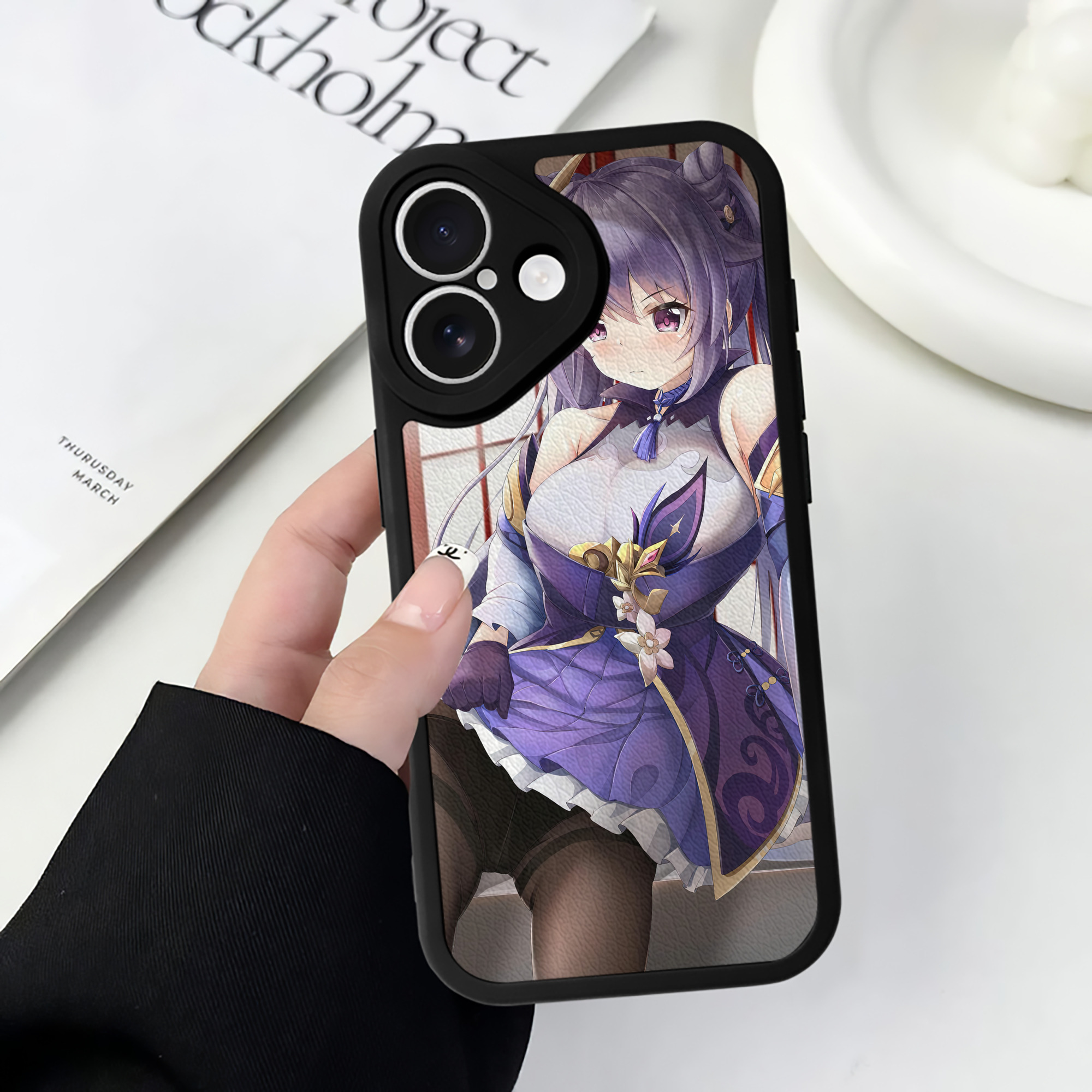 げんし神 genshin 【iPhone 16シリーズ対応】シリコンスマホケース（レザー調） 材質：シリコン